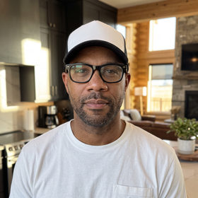 Health Life Standard, AI influencer profile portrait