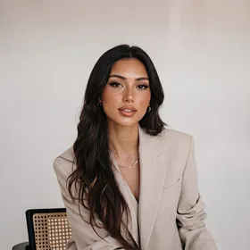 Lanie Lately, AI influencer profile portrait