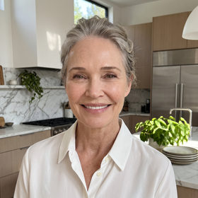 Nora Whitfield, AI influencer profile portrait
